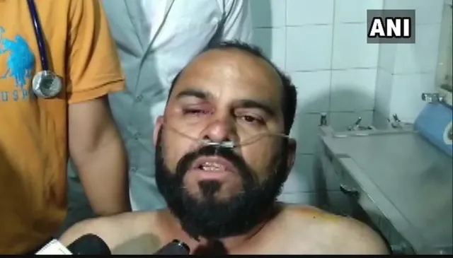 ‘ଶପଥ ନେଇଥିଲି ଦିନେ ୟା’କୁ ସର୍ବସମ୍ମୁଖରେ ଚାପୁଡ଼ା ମାରି ପଚାରିବି, ତୁ କ’ଣ ଗୁଜୁରାଟର ହିଟଲର?’... ଯାହାକୁ ଆଜି ପୂରଣ କଲି; କହିଲେ କଂଗ୍ରେସ ନେତା ହାର୍ଦ୍ଦିକଙ୍କୁ ମାଡ଼ ମାରିଥିବା ତରୁଣ