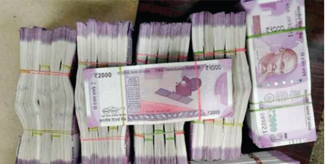 ଦିନକୁ ଜବତ ହେଉଛି ଶହେ କୋଟି, ଭୋଟ୍ ପାଇଁ ଉଡ଼ୁଛି ଟଙ୍କା