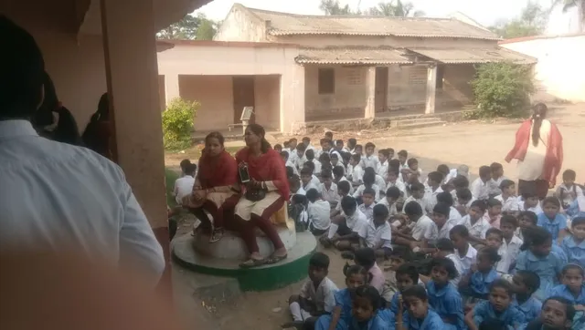 ଗ୍ରାମ୍ୟ ଗୋଷ୍ଠୀ କନ୍ଦଳରେ ବାଦ ପଡ଼ିଲାନି ସରକାରୀ ଉନ୍ନୀତ ଉଚ୍ଚ ବିଦ୍ୟାଳୟ