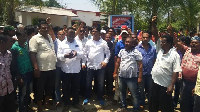 ପିସିସି ସଭାପତିଙ୍କ ଉପରେ ଆକ୍ରମଣ ଘଟଣାରେ ସମସ୍ତ ଆକ୍ରମଣକାରୀଙ୍କୁ ଗିରଫ ଦାବିରେ ଏସଡିପିଓ ଅଫିସ ଘେରାଉ କଲେ କଂଗ୍ରେସ ନେତା ଏବଂ କର୍ମୀ