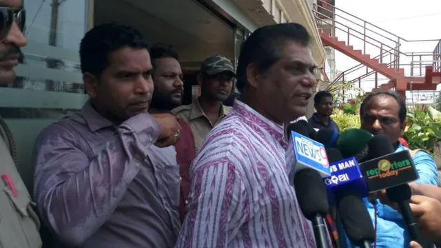 ଭଦ୍ରକ: କଂଗ୍ରେସ ନେତା ଆର୍ଯ୍ୟ କୁମାର ଜ୍ଞାନେନ୍ଦ୍ରଙ୍କ ଗାଡ଼ି ଉପରେ ଆକ୍ରମଣ