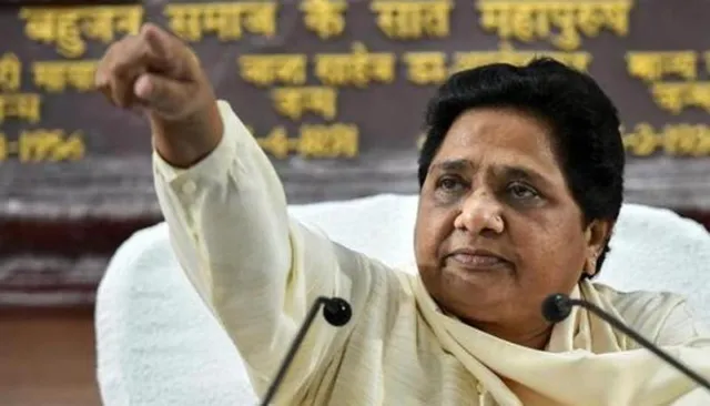 ‘ମୋଦୀ ଇଜ୍‌ ଇଣ୍ଡିଆ’ କହି କଂଗ୍ରେସ ଭଳି ଭୁଲ କରିବାକୁ ଯାଉଛି ବିଜେପି, ଜନତା କ୍ଷମା କରିବେ ନାହିଁ : ବିଏସ୍‌ପି ସୁପ୍ରିମୋ ମାୟାବତୀ