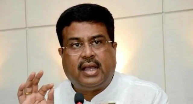 ନକଲି ଓଡ଼ିଆଙ୍କ ହାତରେ ମୁଖ୍ୟମନ୍ତ୍ରୀ ସଖୀ କଣ୍ଢେଇ: ଧର୍ମେନ୍ଦ୍ର