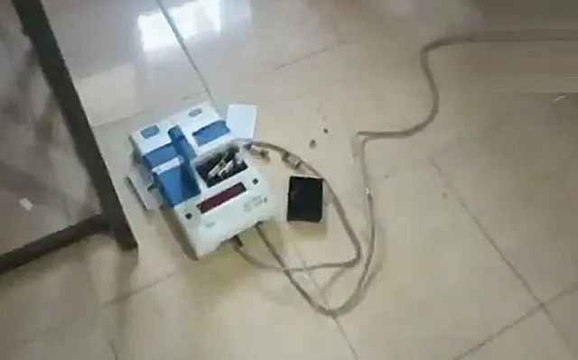 ଇଭିଏମ୍ ଭାଙ୍ଗିଦେଲେ ବିଜେପି ପ୍ରାର୍ଥୀ