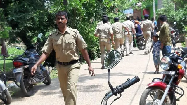 ଯାଜପୁର: ମର୍ଜାଦାପୁର ବୁଥ୍‌ ନମ୍ବର ୨୬ ଓ ୨୭ରେ ଲାଠି ଚାଳନା