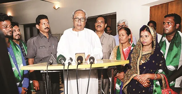 କୋରେଇର ଶତାଧିକ ବିଜେପି ଓ କଂଗ୍ରେସ କର୍ମୀ ବିଜେଡିରେ ସାମିଲ