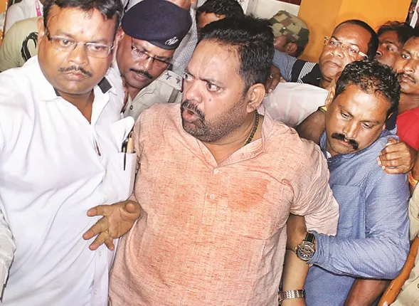 ଜେଲ୍‌ ଗଲେ ମହାରଥୀ : ମାଜିଷ୍ଟ୍ରେଟ୍‌ଙ୍କୁ ମାଡ଼ ମାରି ଗିରଫ ହୋଇଥିଲେ, ଭୁବନେଶ୍ବର ସ୍ବତନ୍ତ୍ର କୋର୍ଟରେ ୨୪ରେ ଜାମିନ ଶୁଣାଣି