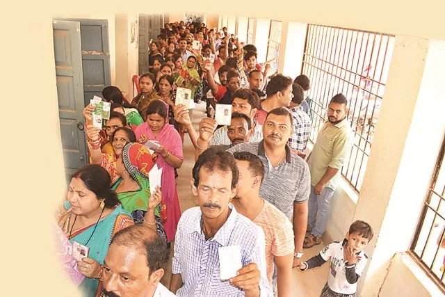 ପରୀକ୍ଷା ସରିଲା, ଫଳକୁ ଅପେକ୍ଷା : ୧୧୫୬ ବୁଥ୍‌ରେ ମତଦାନ ହେଲା, କିଛି ବୁଥ୍‌ରେ ଇଭିଏମ୍‌ରେ ତ୍ରୁଟି ଅଭିଯୋଗ