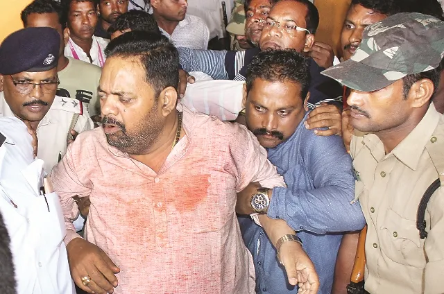 ଅଡ଼ୁଆରେ ମହାରଥୀ, ଜାମିନ ଶୁଣାଣି ଘୁଞ୍ଚିଲା