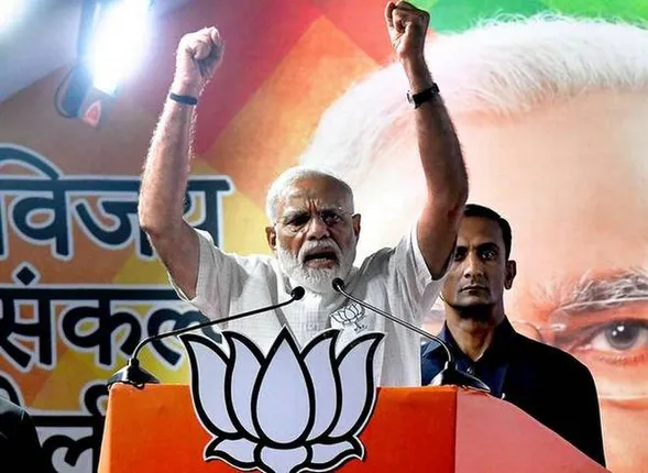 ପାକିସ୍ତାନକୁ ମୋଦୀଙ୍କ ଚେତାବନୀ, ଦୀପାବଳି ପାଇଁ ପରମାଣୁ ବୋମା ରଖିନାହୁଁ