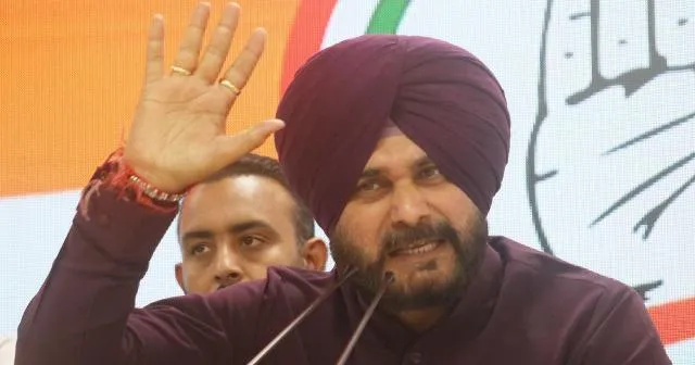 କଂଗ୍ରେସ ନେତା ନବଜ୍ୟୋତ ସିଂହ ସିଦ୍ଧୁଙ୍କ ଉପରେ ଲାଗିଲା କଟକଣା, ତିନି ଦିନ ପାଇଁ କରିପାରିବେନି ନିର୍ବାଚନ ପ୍ରଚାର