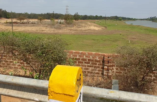 ନଦୀ ଭିତରେ ପ୍ଲଟିଂ! : ବିକ୍ରି ହେଉଛି ନଈପଠା, ସୁରକ୍ଷାରେ ରାଜନେତା ଓ ଅଫିସର