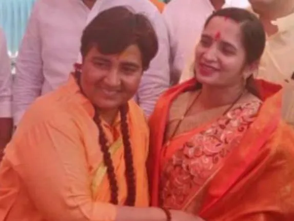 ଭୋପାଳରୁ ନିଜର ନାମାଙ୍କନ ଫେରାଇ ନେଲେ ପ୍ରଜ୍ଞା ଠାକୁର, ଦୀର୍ଘ ନିଶ୍ୱାସ ନେଲା ବିଜେପି