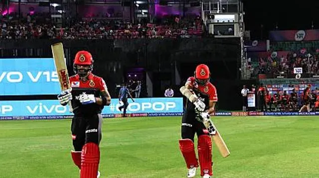 ଆଇପିଏଲ୍‌: ଟସ ଜିଣି ମୁମ୍ବାଇର ବୋଲିଂ ନିଷ୍ପତ୍ତି, ବେଙ୍ଗାଲୁରୁ କରୁଛି ବ୍ୟାଟିଂ