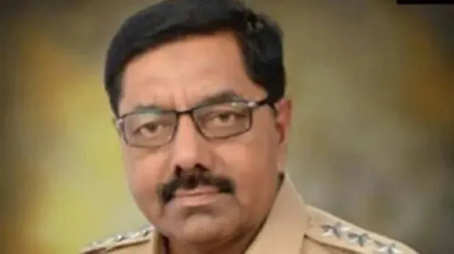 ସାଧ୍ୱୀ ପ୍ରଜ୍ଞାଙ୍କ ବିରୁଦ୍ଧରେ ପ୍ରାର୍ଥୀ ହେଲେ ସହିଦ୍‌ ହେମନ୍ତ କରକରେଙ୍କର ପୂର୍ବତନ ସହଯୋଗୀ ରିୟାଜୁଦ୍ଦିନ ଦେଶମୁଖ