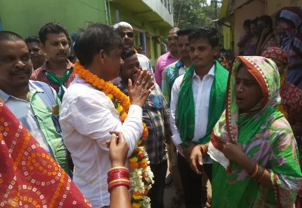 ଉତ୍ତରରେ ଜୋରଦାର ପ୍ରଚାର : ପଞ୍ଚାୟତରେ ସୁଶାନ୍ତ, ବସ୍ତିରେ ଅପରାଜିତା