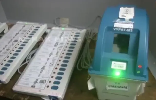 ସୁନ୍ଦରଗଡରେ ଇଭିଏମରେ ଗଡବଡ! ଗୋଟିଏ ଚିହ୍ନରେ ଭୋଟ ଦେଲେ ଅନ୍ୟକୁ ଚାଲିଯାଉଥିବା ଅଭିଯୋଗ