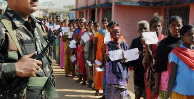 ପୁରୁଷଙ୍କ ତୁଳନାରେ ମହିଳା ଭୋଟର ଅଧିକ