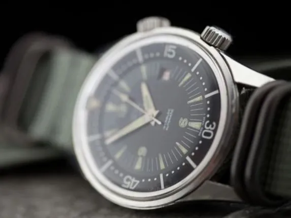 ୫୦ବର୍ଷ ପୂର୍ତ୍ତି ଅବସରରେ ନିଜ କର୍ମଚାରୀଙ୍କୁ ଦାମୀ ଘଣ୍ଟା ଉପହାରରେ ଦେଲା ପରେ ଟିସିଏସ୍‌ କମ୍ପାନିକୁ କ’ଣ କହିଲେ କର୍ମଚାରୀ ଜାଣନ୍ତୁ...