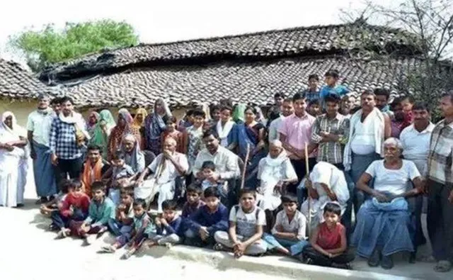 ଉତ୍ତର ପ୍ରଦେଶରେ ଗୋଟିଏ ପରିବାର: ସଦସ୍ୟ ସଂଖ୍ୟା ୮୨, ଭୋଟର୍‌ ସଂଖ୍ୟା ୬୬