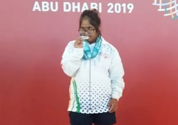 ସ୍ବତନ୍ତ୍ର ଅଲିମ୍ପିକ୍ସର ସ୍ବତନ୍ତ୍ର ପ୍ରତିଭା: କାମିଲା