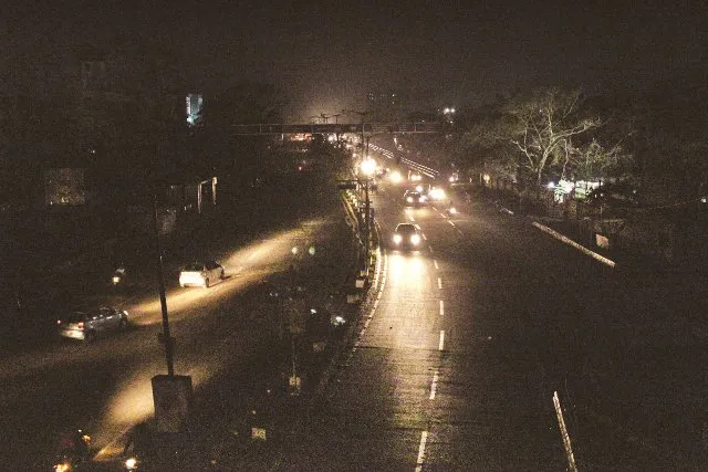 ଯୁଦ୍ଧକାଳୀନ ଭିତ୍ତିରେ ଚାଲିଛି ମରାମତି କାର୍ଯ୍ୟ; ଜାଣନ୍ତୁ ଆପଣଙ୍କ ଅଞ୍ଚଳରେ କେବେ ଆସିବ ବିଜୁଳି