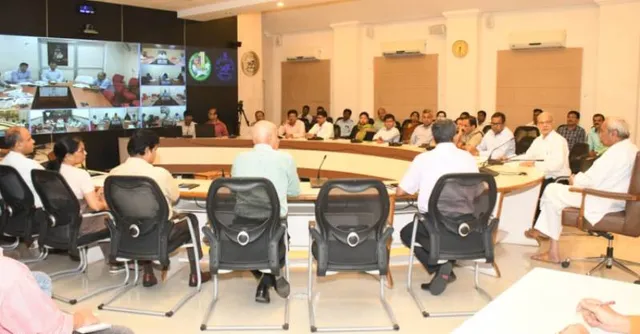 ଆଜି ଆରମ୍ଭ ହେବ ଓଡ଼ିଶାର ସବୁଠାରୁ ବଡ଼ ସ୍ଥାନାନ୍ତରଣ ! ସମ୍ଭାବ୍ୟ ‘ଫନି’ ପ୍ରଭାବିତ ଅଞ୍ଚଳର ୮ ଲକ୍ଷ ଲୋକଙ୍କୁ ସୁରକ୍ଷିତ ସ୍ଥାନକୁ ନିଆଯିବ, ପ୍ରାୟ ୧ ଲକ୍ଷ ଲୋକଙ୍କୁ ପଠାଯାଇଛି ଏସଏମଏସ୍