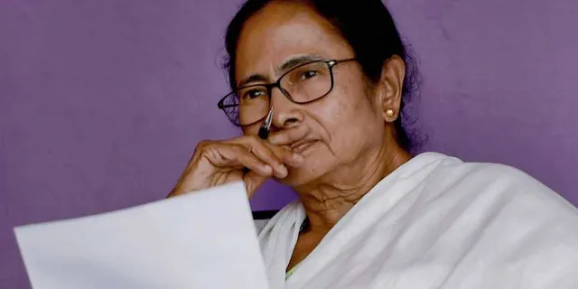ପଶ୍ଚିମବଙ୍ଗରେ ବିଜେପିର ବିଜୟକୁ ଗ୍ରହଣ କରିପାରୁ ନାହାନ୍ତି ମମତା, ଟୁଇଟରରେ କବିତା ପୋଷ୍ଟ କରି ପ୍ରତିକ୍ରିୟା ରଖିଲେ ଦିଦି