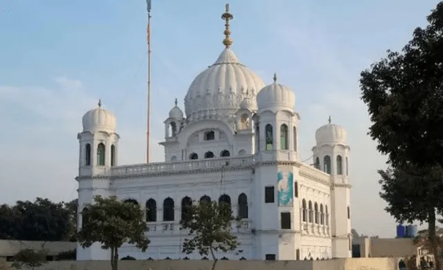 ପାକିସ୍ତାନରେ ସ୍ଥାନୀୟ ଲୋକ ଭାଙ୍ଗିଦେଲେ  ଐତିହାସିକ ଗୁରୁ ନାନକ ମହଲ