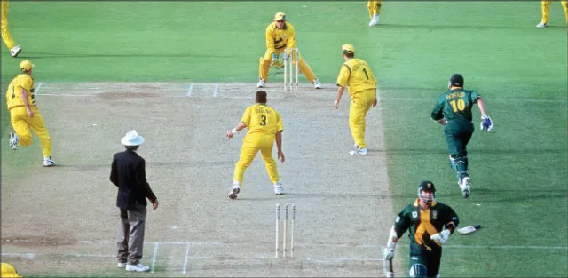 ବିଶ୍ବକପ୍‌ର ୫ ସ୍ମରଣୀୟ ମୁହୂର୍ତ, ଏକ ଟାଇରେ ଅଷ୍ଟ୍ରେଲିଆ ବିଜୟୀ