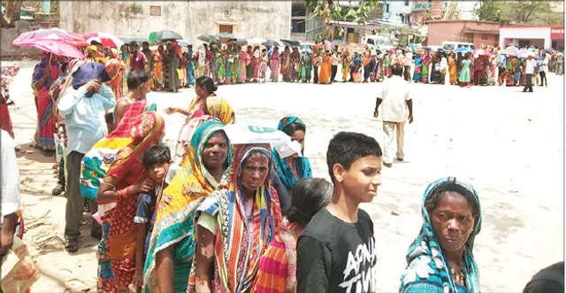 ୨୩ ହଜାର ଲୋକଙ୍କୁ ମିଳିଲା ବାତ୍ୟା ସହାୟତା: ୬୬ଟି ୱାର୍ଡରେ ଆଜି ବଣ୍ଟା ହେଲା