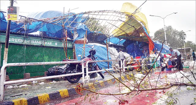 ବୁଡ଼ିଲା ବ୍ୟବସାୟୀଙ୍କ ବେଉସା: ଦିନକୁ ୧୦୦ କୋଟିର ବେପାର ଠପ୍