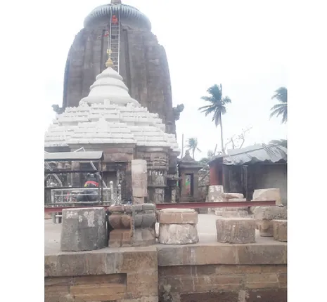 ‘ଫନି’ରେ ଭାଙ୍ଗିଗଲା ଆଖଣ୍ଡଳେଶ୍ବରଙ୍କ ଭୋଗ ମଣ୍ଡପ