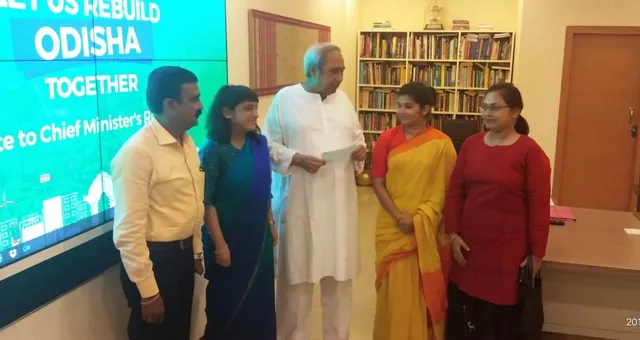 ‘ଫନି’ ବାତ୍ୟା ବିପନ୍ନଙ୍କୁ ସହଯୋଗର ହାତ ବଢାଇଲା ‘ସମ୍ବାଦ’; ମୁଖ୍ୟମନ୍ତ୍ରୀଙ୍କ ରିଲିଫ ପାଣ୍ଠିକୁ ପ୍ରଦାନ କଲା ୫୦ ଲକ୍ଷ ଟଙ୍କା