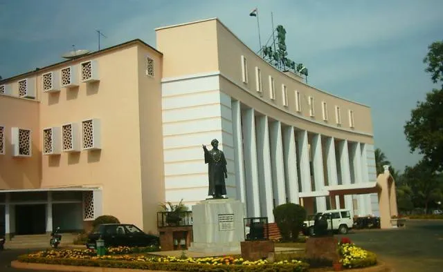 ବିଧାନସଭାରୁ...ଏପାଖ ସେପାଖ