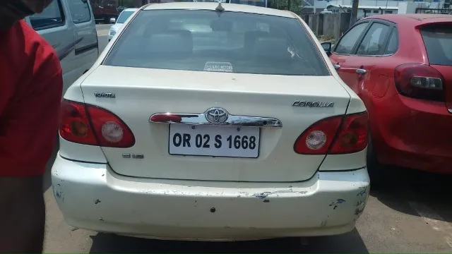 ଧରାପଡ଼ିଲେ ଦୁଇ ଡକାୟତ : ବନ୍ଧୁକ ଦେଖାଇ ନେଇଯାଇଥିଲେ କାର୍‌, କାର୍‌, ଦେଶୀ ବନ୍ଧୁକ ଓ ନଗଦ ଟଙ୍କା ଜବତ