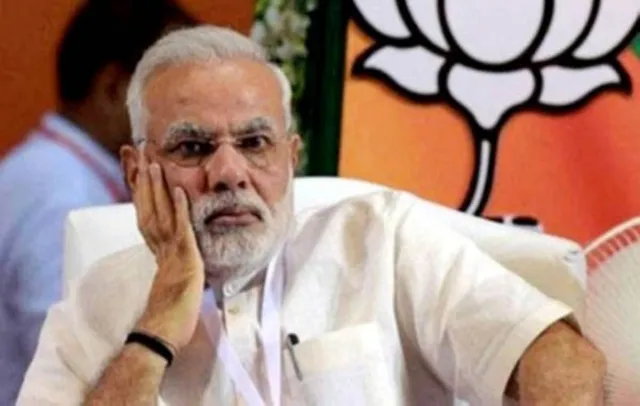 ମୋଦୀଙ୍କ ଜିତିବା ଖୁସିରେ ଛୁରିରେ ଛାତି କାଟି ମୋଦୀ ଲେଖିଲେ ଯୁବକ