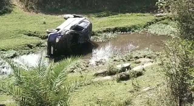 ଝାରସୁଗୁଡ଼ା: ରାଜପଥରେ କାର୍‌ ଓଲଟିବାରୁ ସ୍ୱାମୀ ମୃତ, ସ୍ତ୍ରୀ ଗୁରୁତର