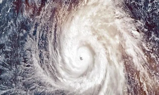 ପୁରୀ ଠାରୁ ୨୭୫ କିଲୋମିଟର ଦୂରରେ ‘ଫନି’, କାଲି ସକାଳୁ କରିବ ଲ୍ୟାଣ୍ଡଫଲ୍‌