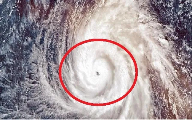 ପାଖେଇ ଆସୁଛି ଫନି: ଏବେ ପୁରୀ ଠାରୁ ୨୦୬ କିମି ଦୂରରେ