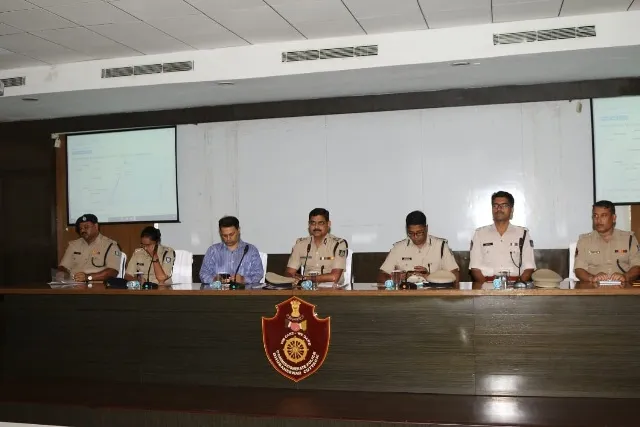 ଫନି ପାଇଁ ପୁଲିସ ଡିଜିଙ୍କ ବୈଠକ : ପ୍ରଭାବିତ ଜିଲ୍ଲା ଦାୟିତ୍ବରେ ବରିଷ୍ଠ ଅଧିକାରୀ