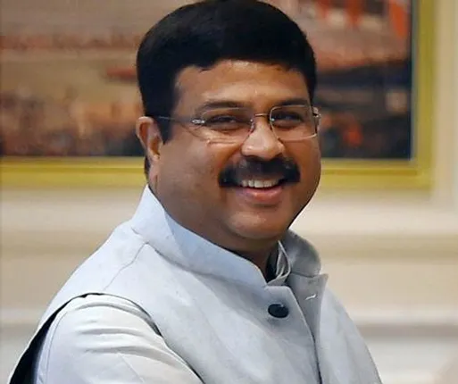 ଫନି କ୍ଷତିଗ୍ରସ୍ତ ରାହାଙ୍ଗିରିଆ ପରିଦର୍ଶନ କଲେ କେନ୍ଦ୍ରମନ୍ତ୍ରୀ ଧର୍ମେନ୍ଦ୍ର ପ୍ରଧାନ