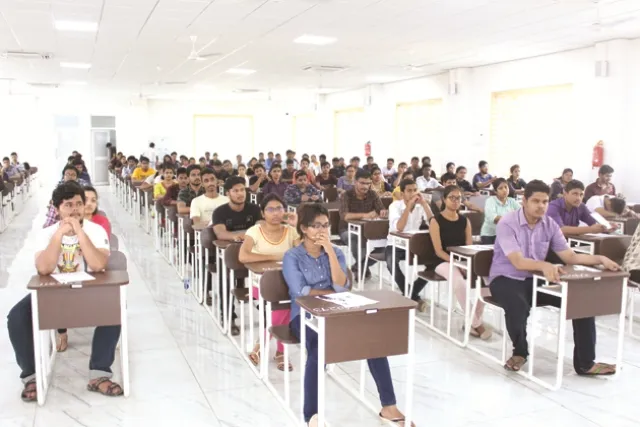 ସରିଲା ଓୟୁଏଟି ପ୍ରବେଶିକା ପରୀକ୍ଷା : ଧରାପଡ଼ିଲେ ଦୁଇ ନକଲି ପରୀକ୍ଷାର୍ଥୀ