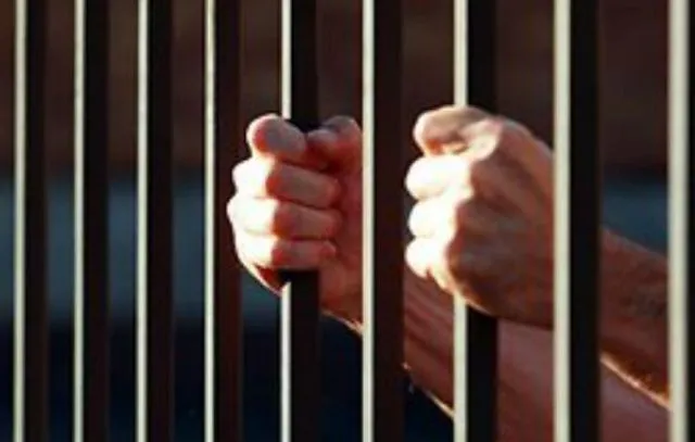 ଫ୍ଲାଟ ଦେବା ନାଁରେ ଠକେଇ, ବିଲ୍ଡର ଅଟକ