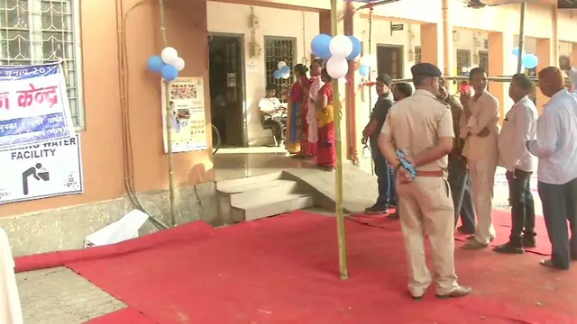 ଲୋକସଭା ନିର୍ବାଚନ ୨୦୧୯: ୫୯ଟି ଆସନ ପାଇଁ ୭ ରାଜ୍ୟ ଓ ୧ କେନ୍ଦ୍ରଶାସିତ ଅଞ୍ଚଳରେ ମତଦାନ ଆରମ୍ଭ