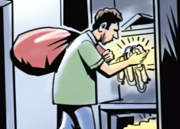 ଝରକା ବାଟେ ‌ନେଇଗଲେ ଲକ୍ଷାଧିକ ଟଙ୍କାର ସାମଗ୍ରୀ