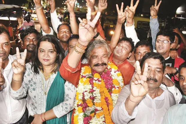 ସୁର ରିଟର୍ଣ୍ଣସ୍‌