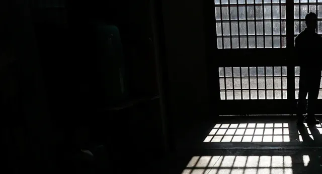 ନାବାଳିକା ସହ ଦୈହିକ ସମ୍ପର୍କ ପାଇଁ ବିମାନକୁ ଅଟୋପାଇଲ୍‌ଟ୍‌ ମୋଡ୍‌ରେ ରଖିଥିବା ଆମେରିକୀୟ କୋଟିପତିଙ୍କୁ ଜେଲ୍‌ଦଣ୍ଡ