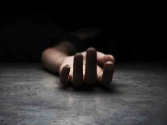 ବିବାହ ଉତ୍ସବରେ ଅନ୍ୟ ମହିଳାଙ୍କ ସହ ନାଚୁଥିଲେ, ସ୍ତ୍ରୀ ରୋକିବାରୁ କୁରାଢ଼ୀରେ ହାଣି ହତ୍ୟା କଲା ସ୍ୱାମୀ