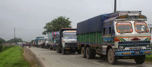 ୨୦୦୦ ମସିହା ପୂର୍ବର ପୁରୁଣା ଗାଡ଼ି ଉପରେ ଅଧିକ ଟିକସ ବସାଇବେ ସରକାର !